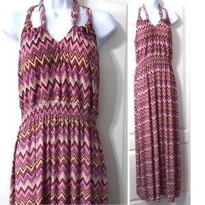 Maxi Dress Size Medium chevron Everly Grey Medium